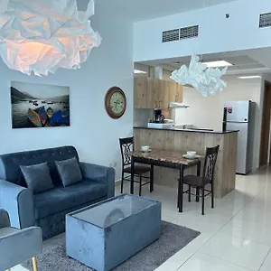 Golden Vacation Homes Continental Tower Marina شقة