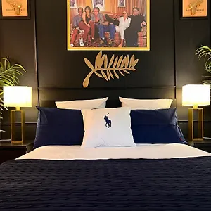 https://palais-5min-luxurycinema-studio.fr-provencehotel.com