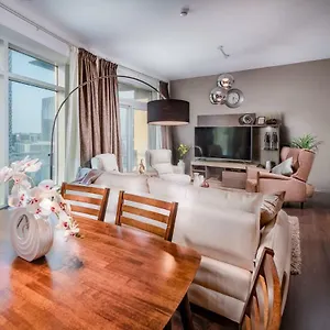 Oskena -the Lofts Boulevard Downtown شقة