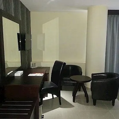 فندق رويال فالكون دبي 3*,