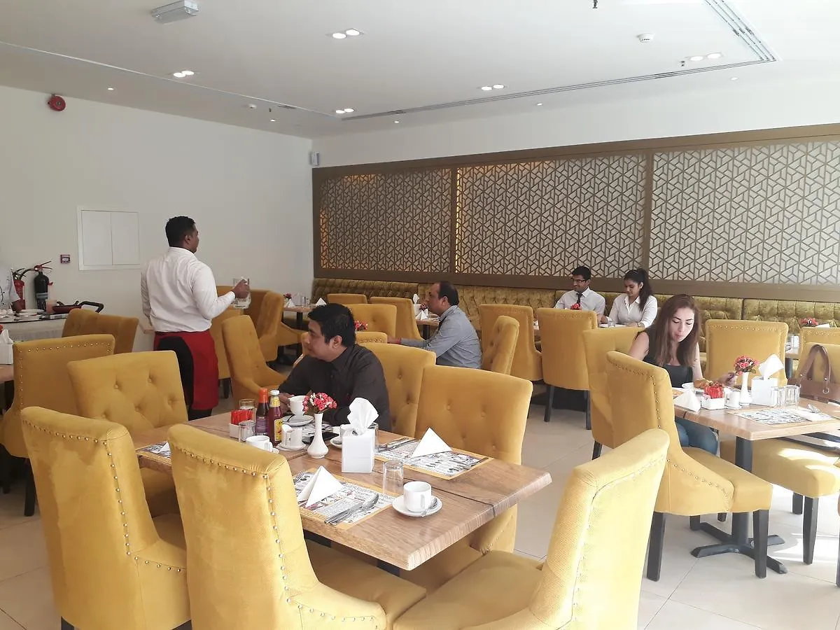 فندق رويال فالكون دبي 3*,